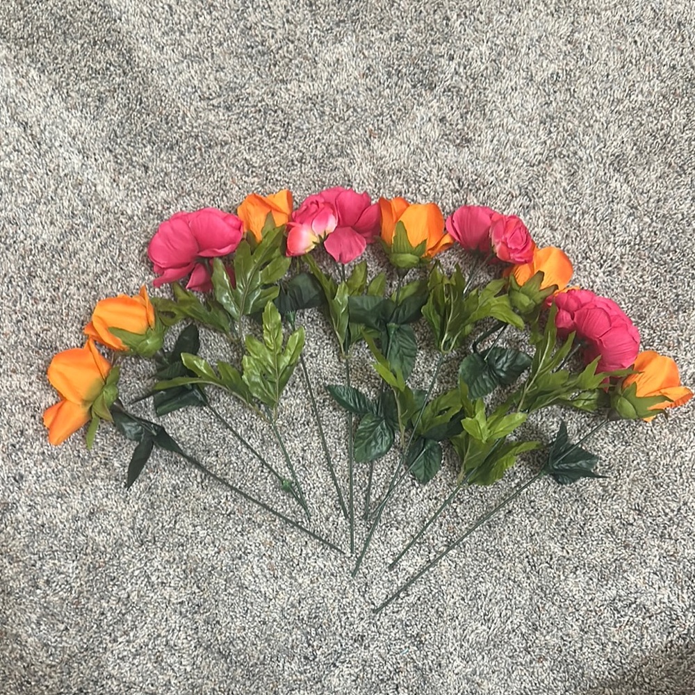 Vibrant fake Rose Bouquet